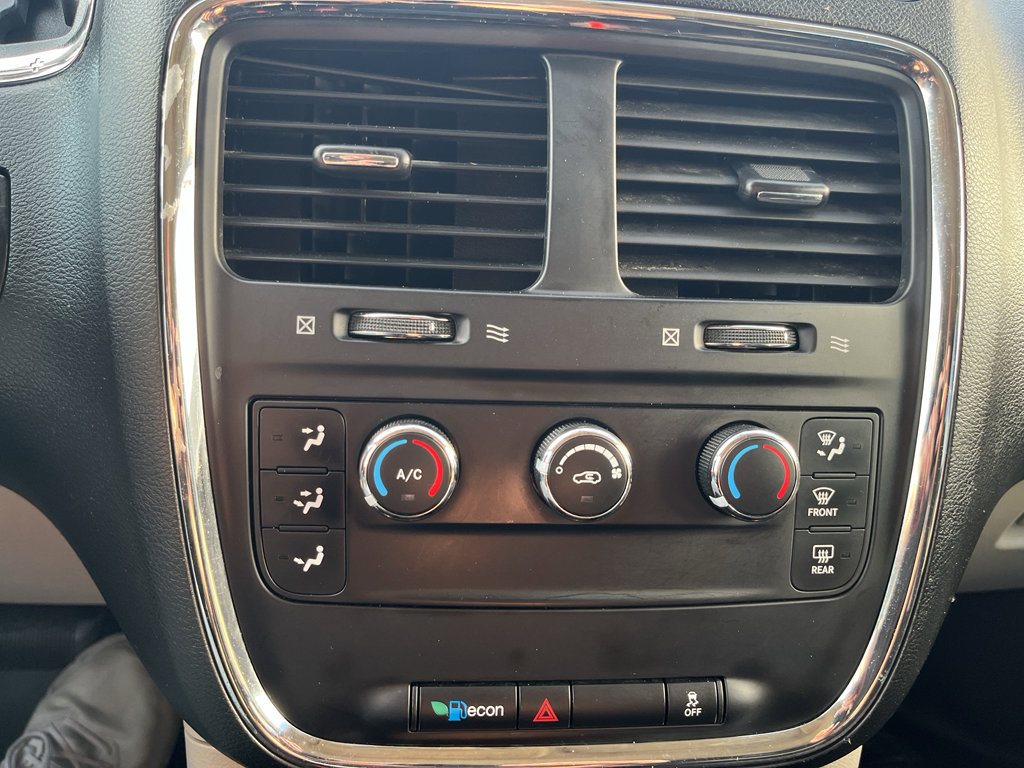 Used 2014 RAM C/V Tradesman w/ UConnect Hands-Free Group image 18