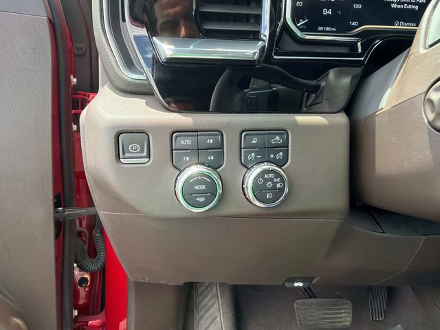 Used 2023 GMC Sierra 1500 SLT AWD/4WD image 30