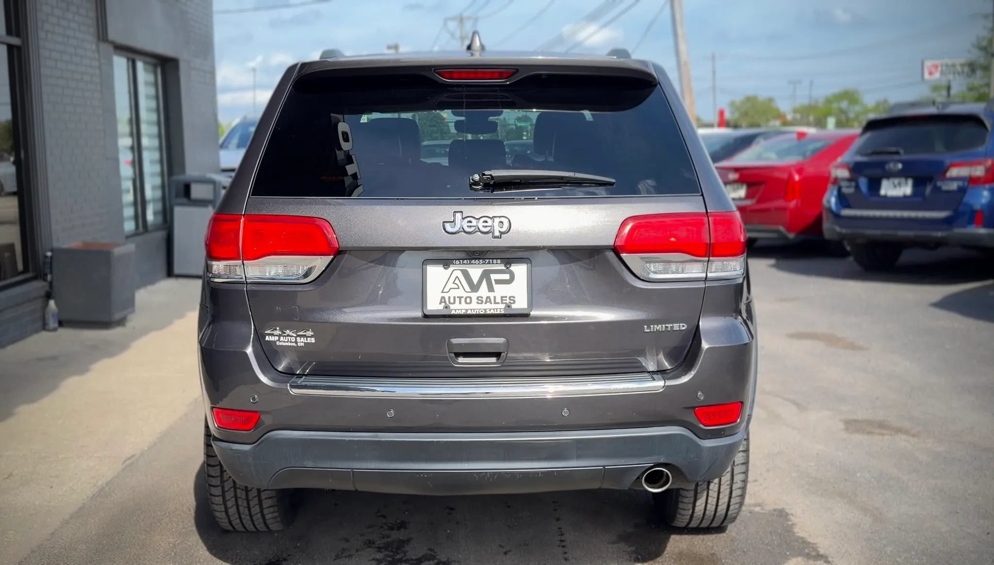 Used 2018 Jeep Grand Cherokee Limited AWD/4WD image 3