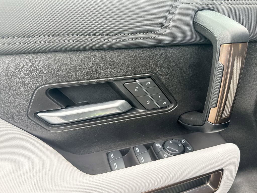 Used 2025 GMC Hummer EV 3X image 15