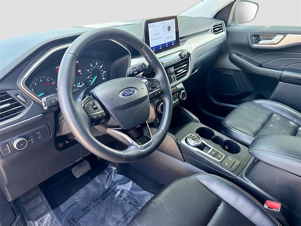 Used 2022 Ford Escape SEL image 9