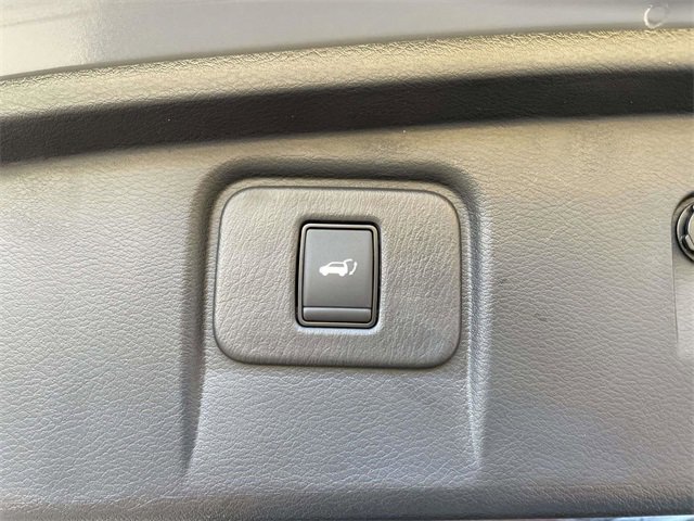 Used 2024 Nissan Murano Platinum w/ Cargo Package image 14