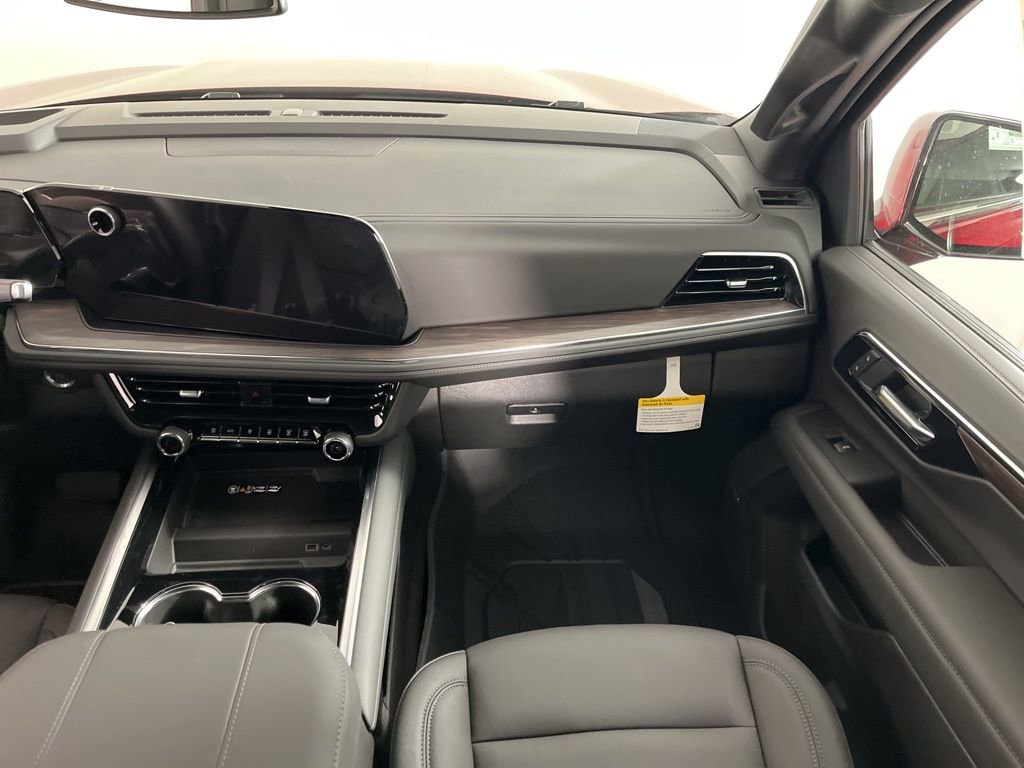 New 2026 Chevrolet Suburban LT image 15