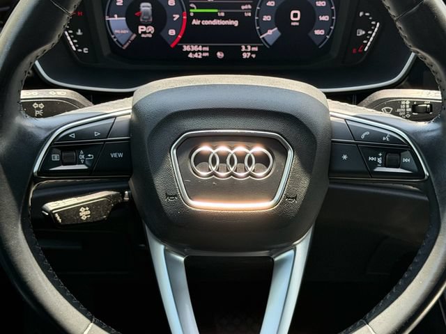 Used 2020 Audi Q3 2.0T Premium w/ Convenience Package AWD/4WD image 16