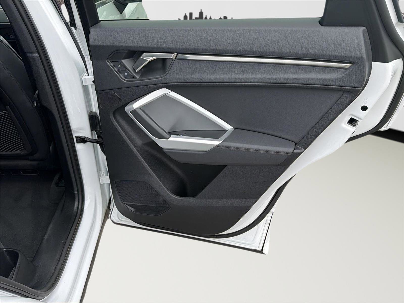 Used 2025 Audi Q3 2.0T Premium image 27