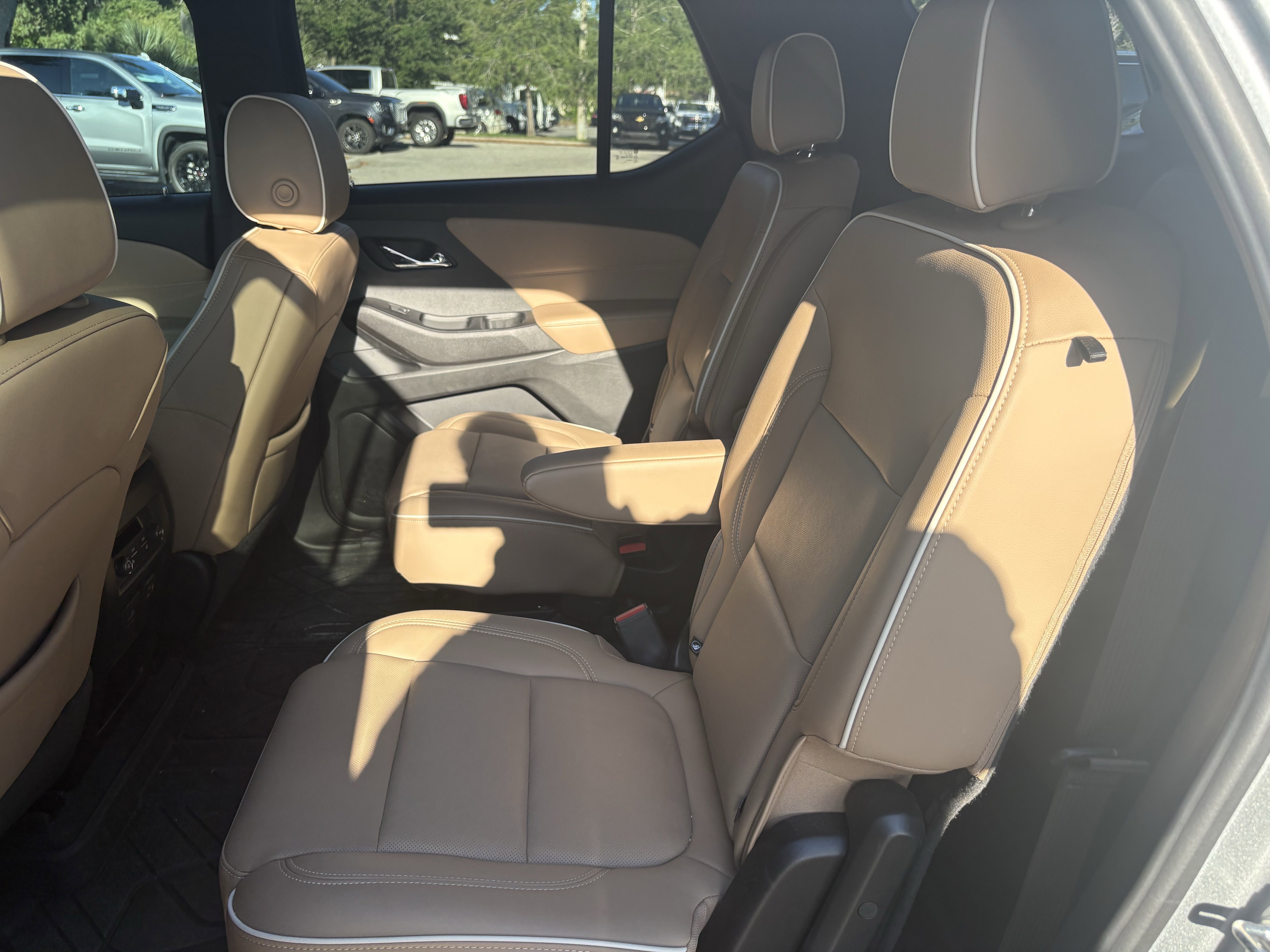 Certified 2023 Chevrolet Traverse Premier w/ LPO, Floor Liner Package AWD/4WD image 8