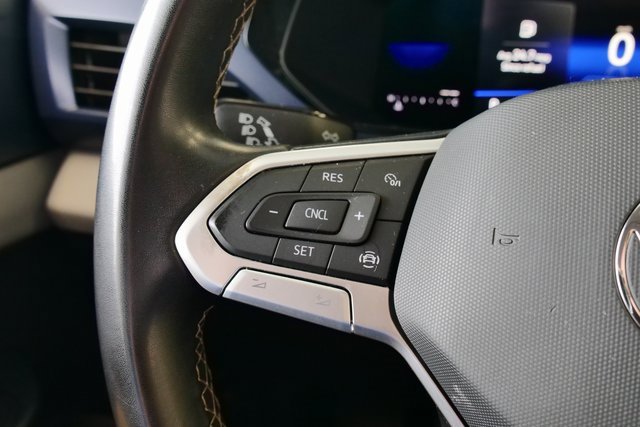 Used 2022 Volkswagen Taos SE w/ Panoramic Sunroof Package image 24