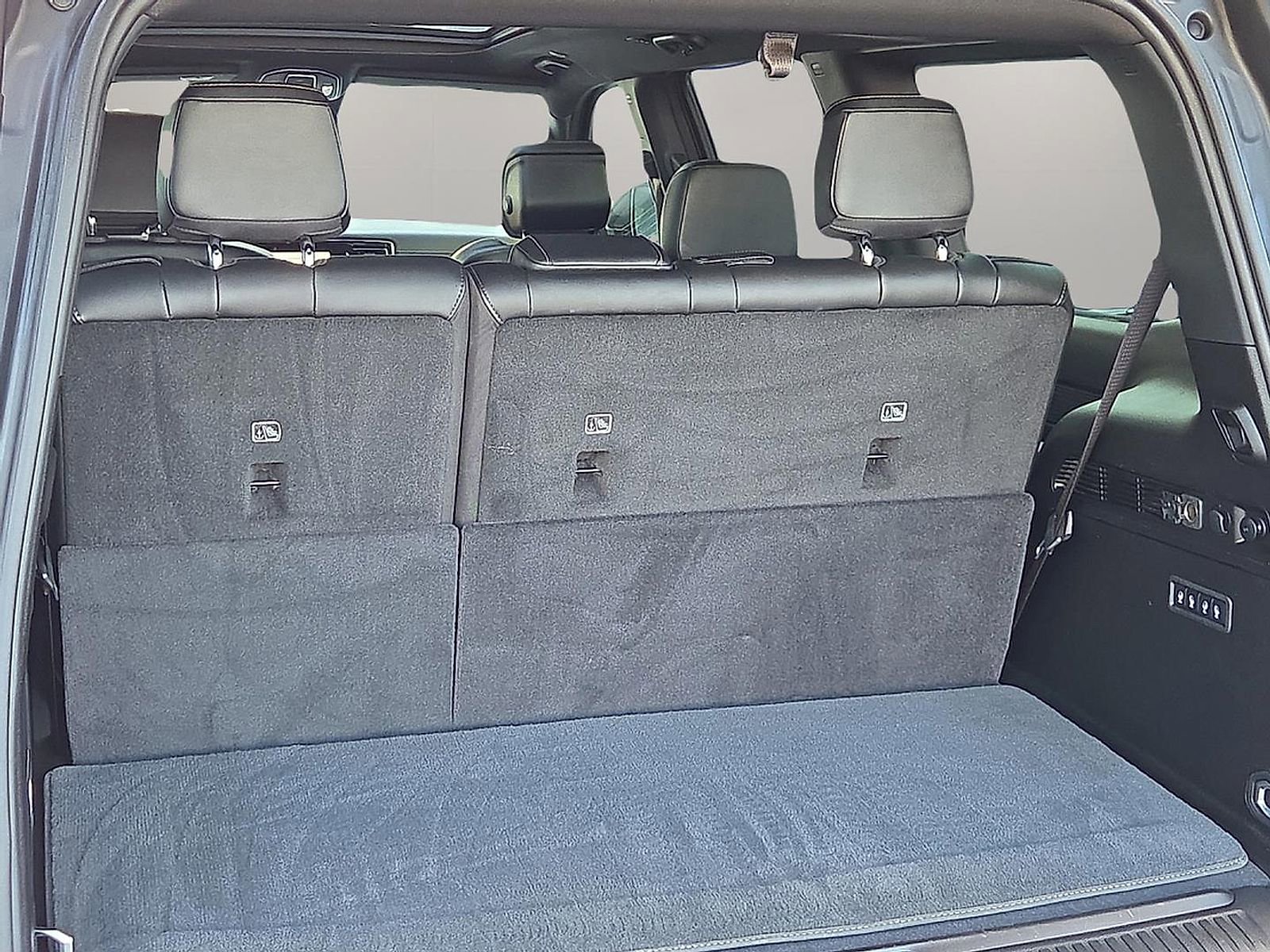 Used 2024 Jeep Wagoneer Series II image 8