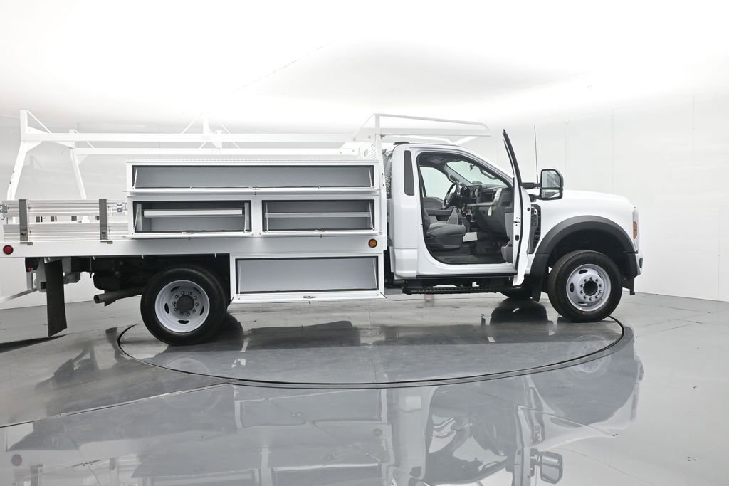 New 2025 Ford F450 XL w/ XL Chrome Package image 4