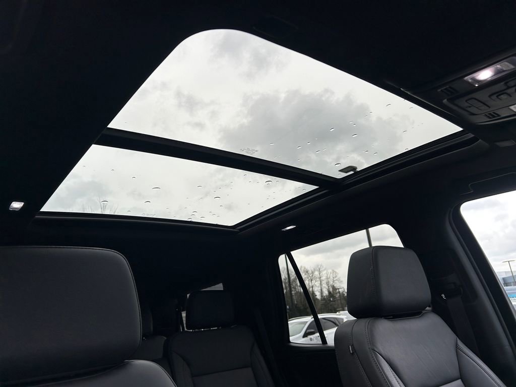 Used 2024 Chevrolet Tahoe Z71 w/ Off-Road Capability Package AWD/4WD image 27