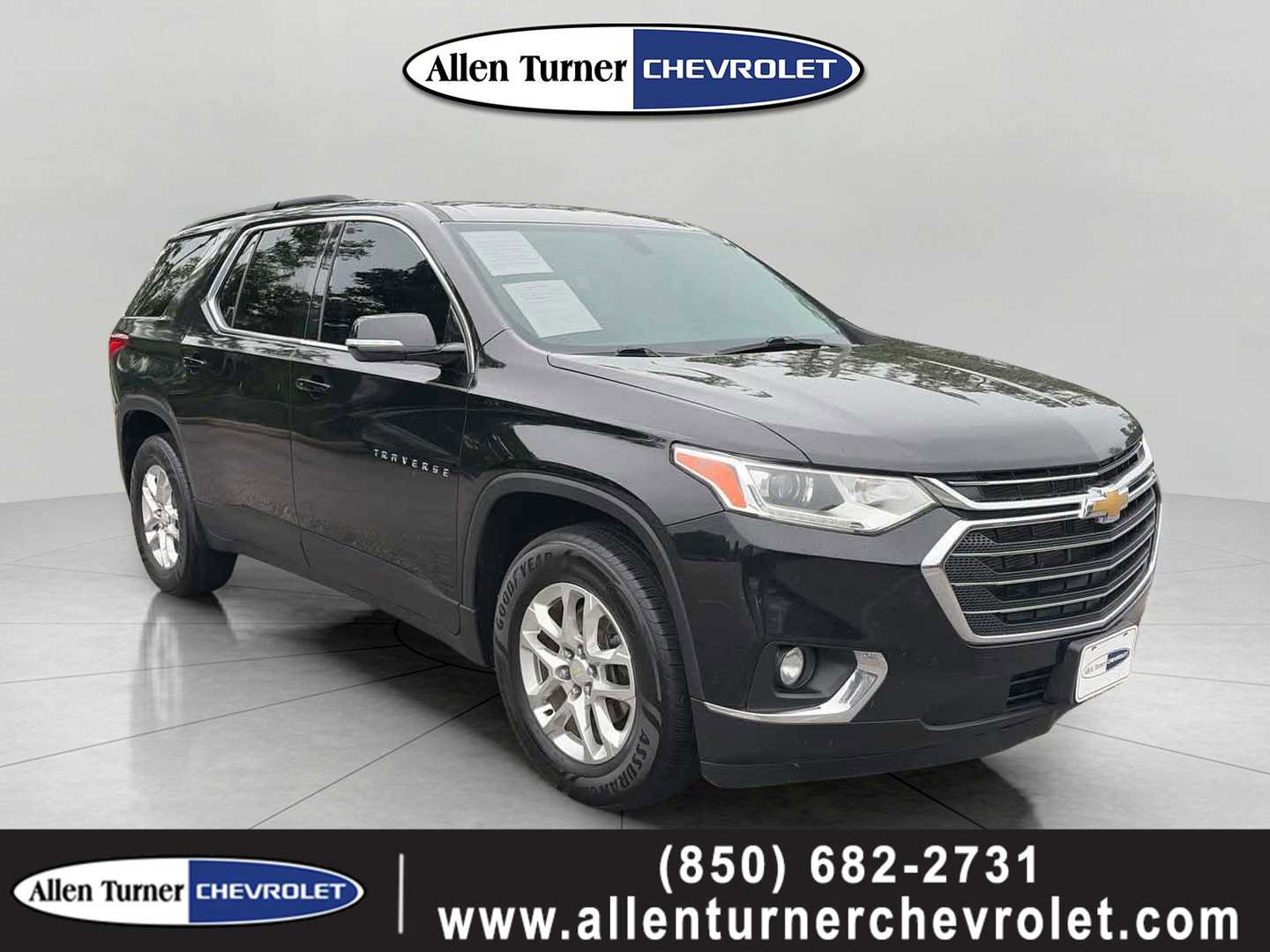 Used 2020 Chevrolet Traverse LT FWD image 1