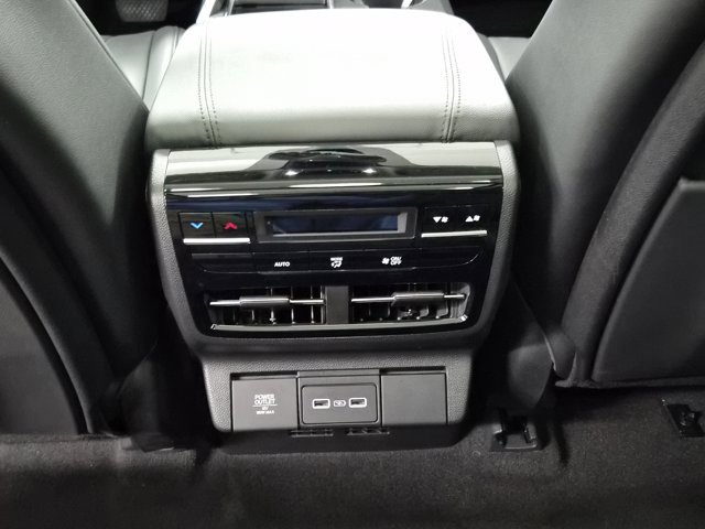 Used 2024 Acura MDX SH-AWD image 15