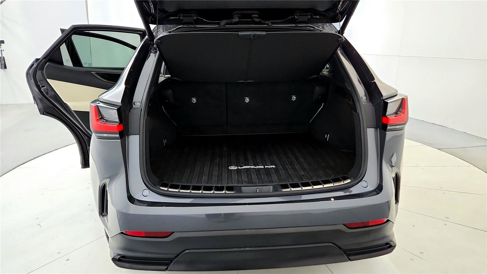 Used 2024 Lexus NX 350 NX 350 w/ Cold Area Package image 20