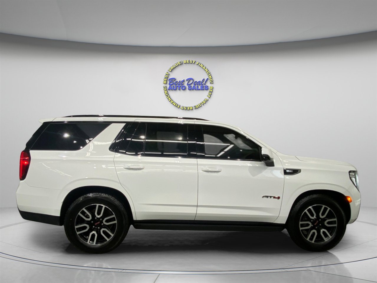 Used 2021 GMC Yukon AT4 w/ AT4 Premium Plus Package image 6