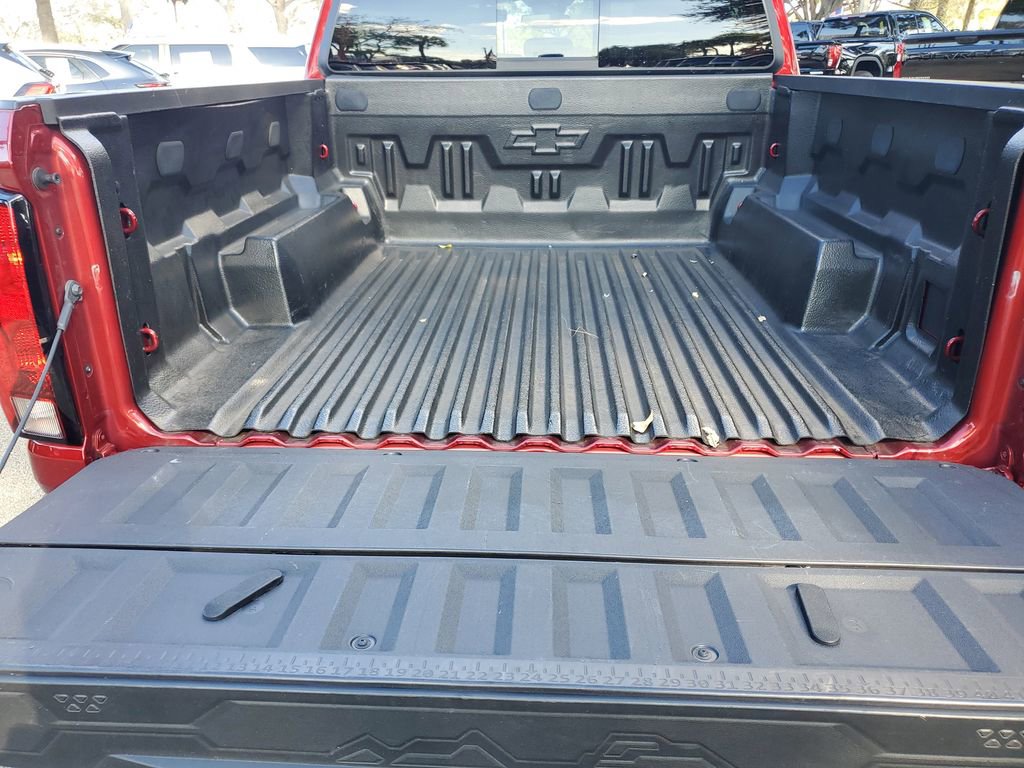 Used 2024 Chevrolet Colorado LT w/ LT Convenience Package image 8