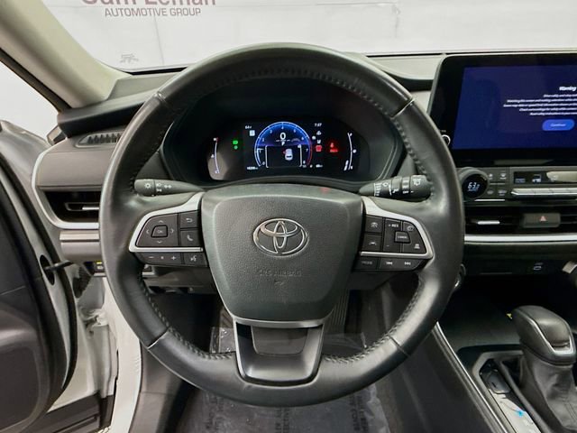 Used 2024 Toyota Grand Highlander XLE image 11