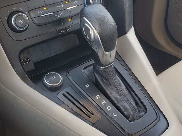 Used 2017 Ford Focus SE FWD image 19