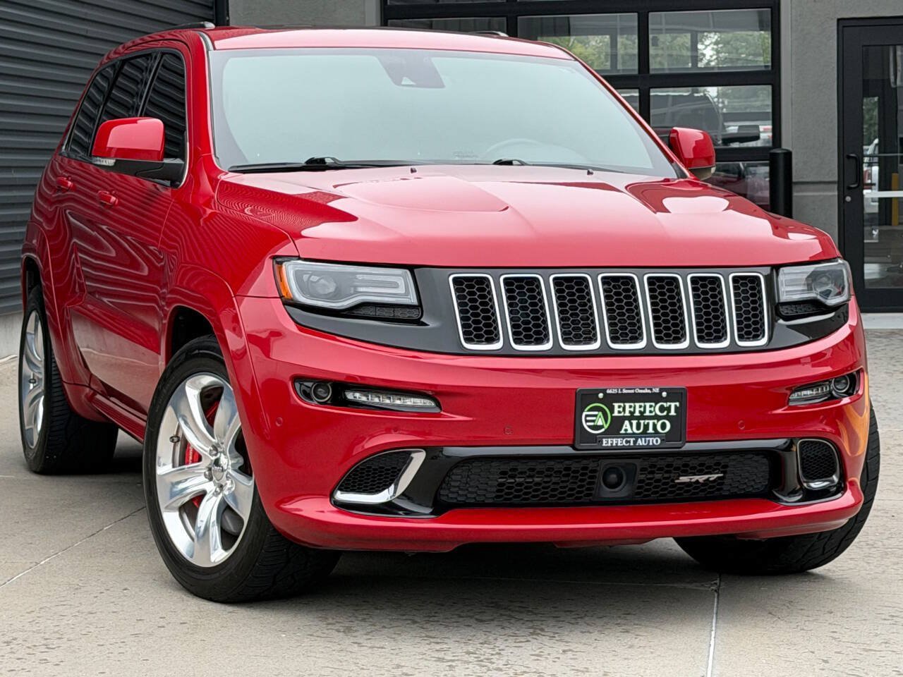 Used 2014 Jeep Grand Cherokee SRT8 w/ Luxury Group II AWD/4WD image 5