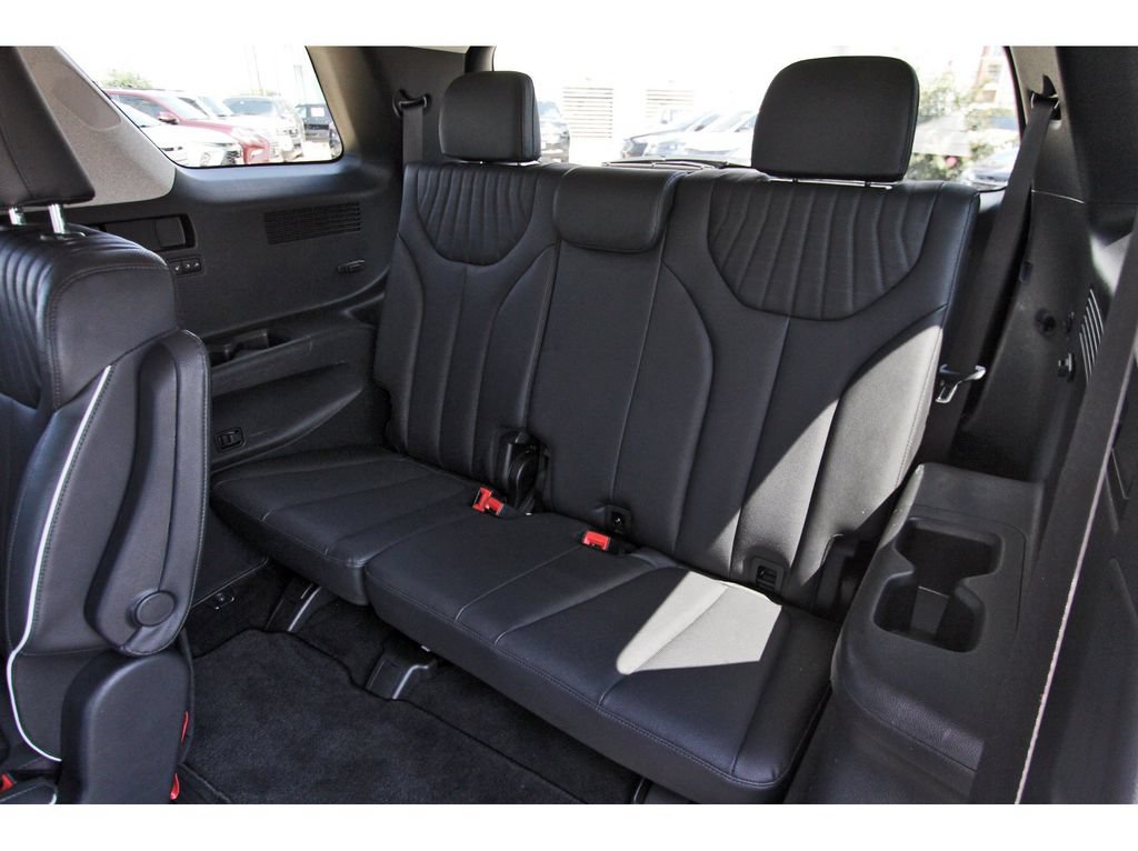Used 2023 Hyundai Palisade Limited FWD image 15