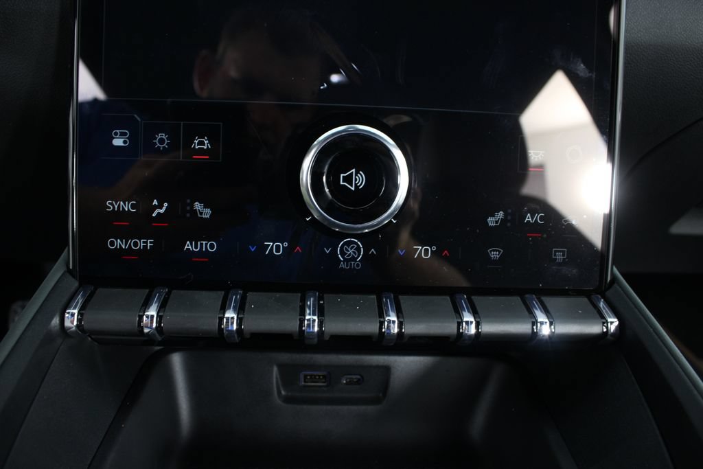 New 2027 GMC Terrain AT4 AWD/4WD image 6
