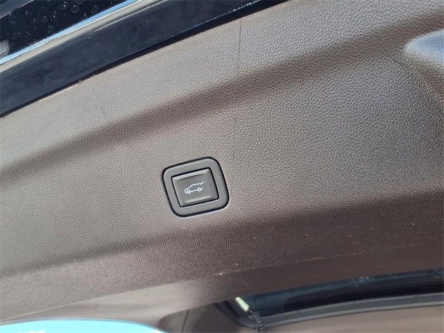 Used 2021 GMC Yukon Denali w/ Denali Premium Package image 95