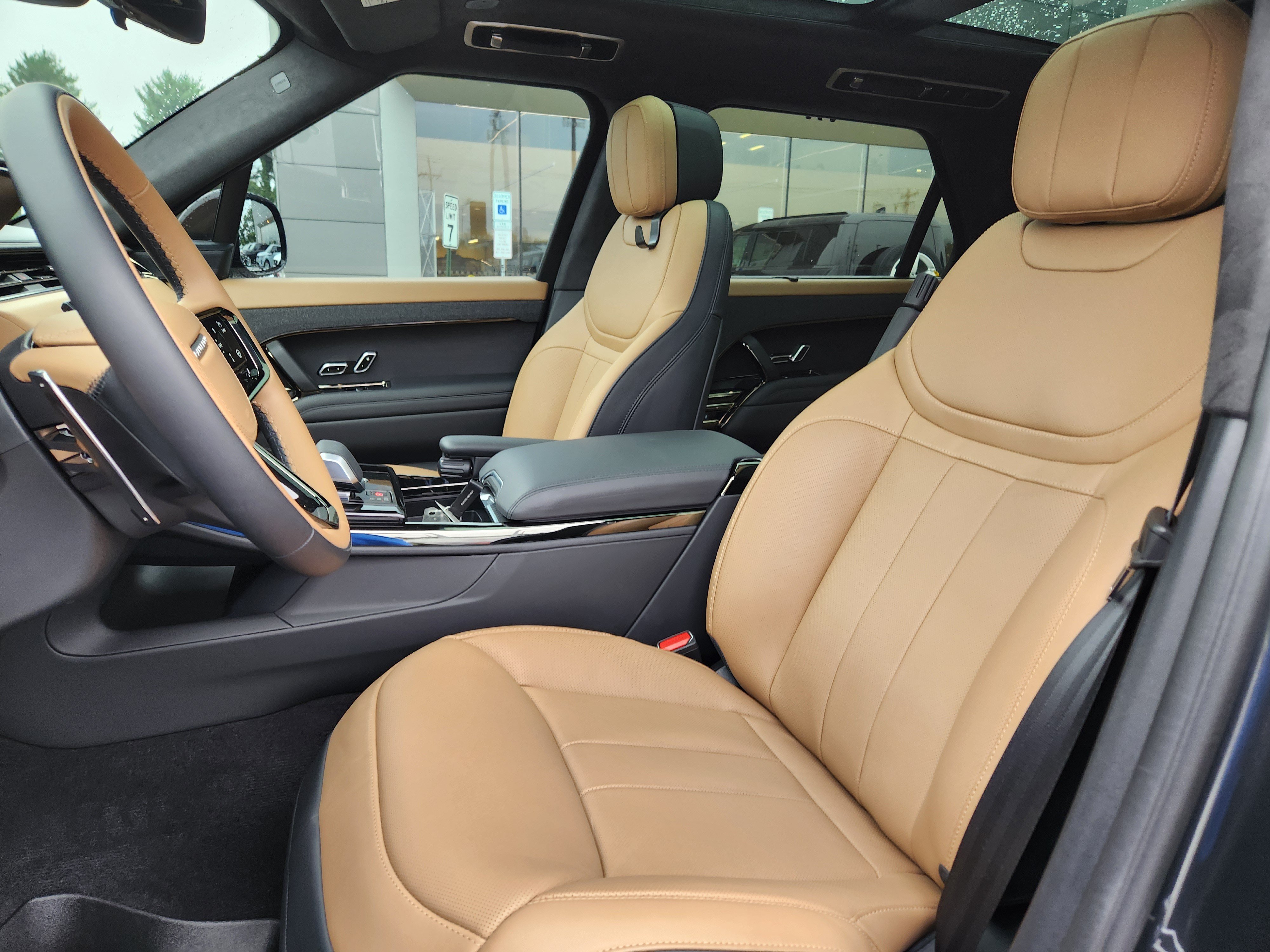 Certified 2025 Land Rover Range Rover Sport Autobiography AWD/4WD image 10