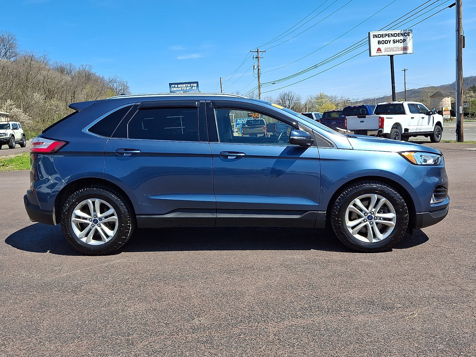 Used 2019 Ford Edge SEL image 12
