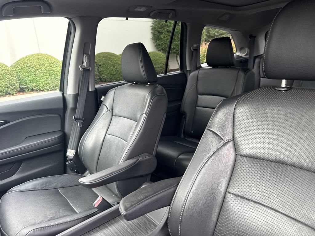 Certified 2017 Honda Pilot Elite image 25