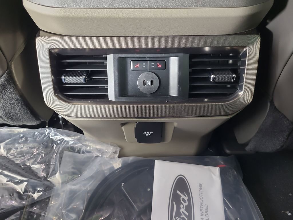 New 2026 Ford F450 Platinum w/ Platinum Plus Package image 18