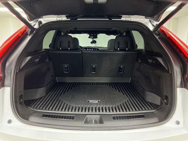 Certified 2024 Cadillac XT4 Premium Luxury AWD/4WD image 26