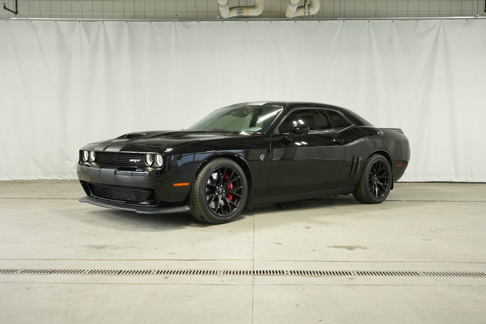 Used 2016 Dodge Challenger SRT Hellcat