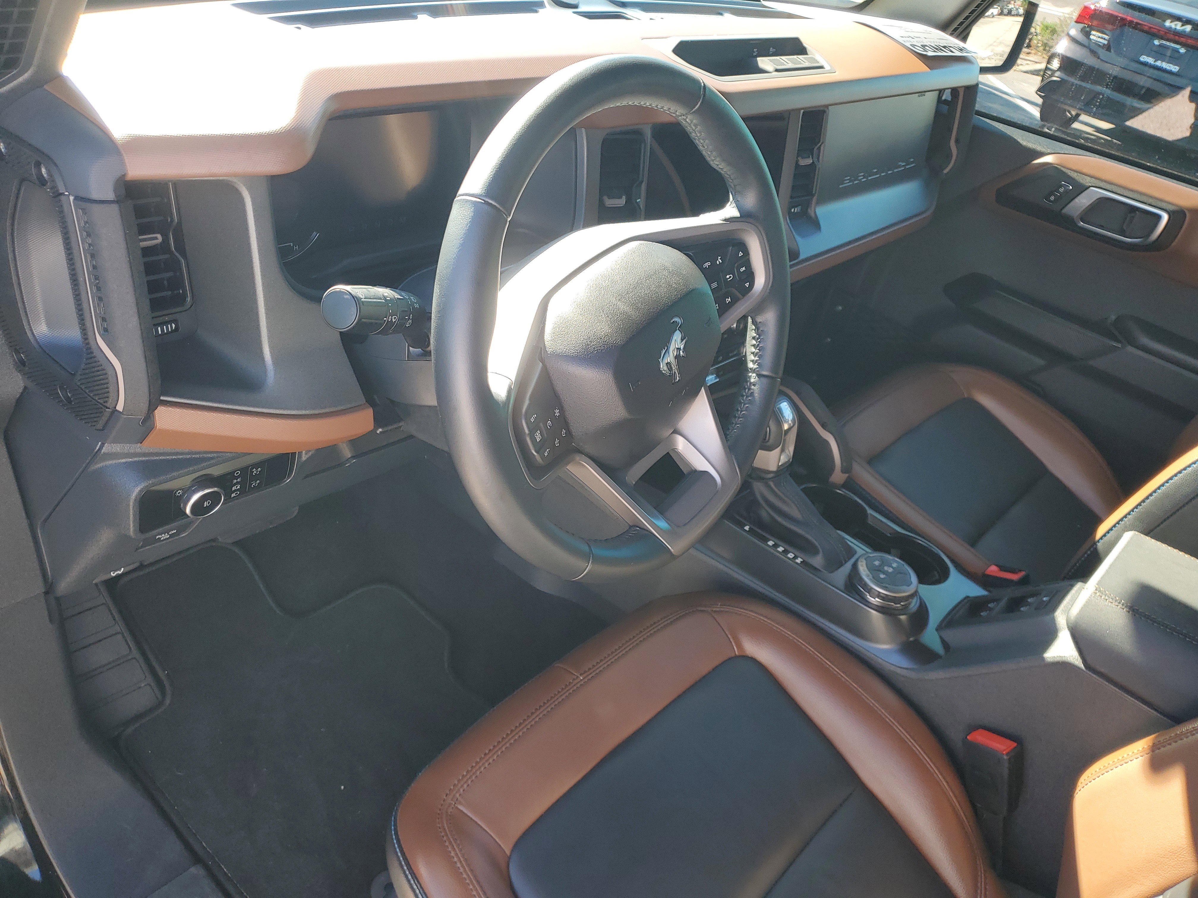 Used 2024 Ford Bronco Outer Banks image 12