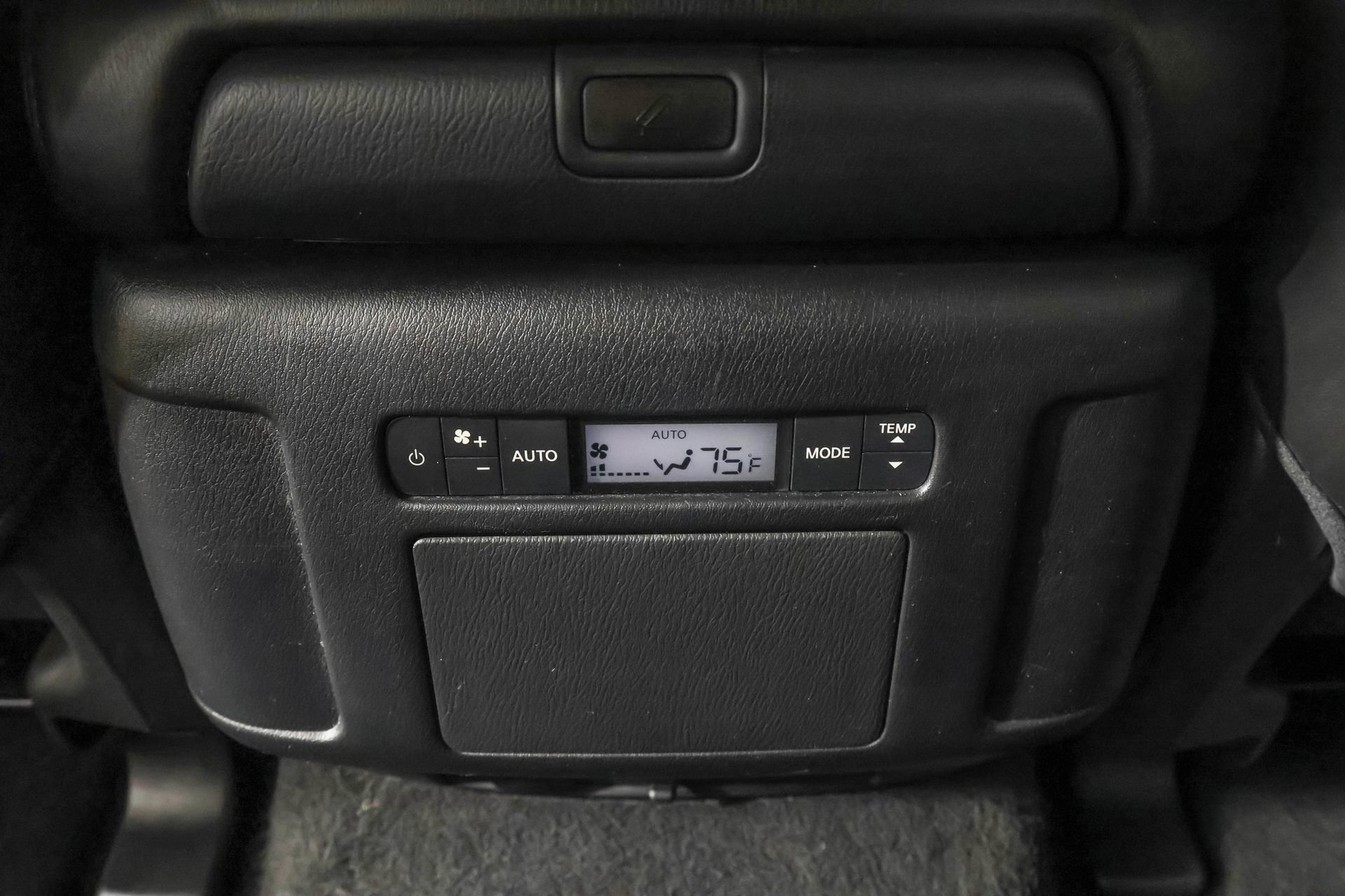 Used 2021 Nissan Armada SL w/ Captain's Chairs Package AWD/4WD image 40