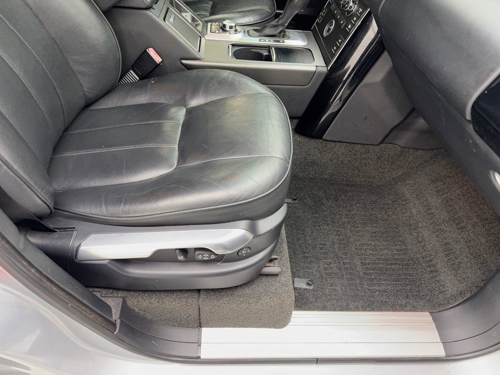 Used 2012 Land Rover Range Rover HSE image 38