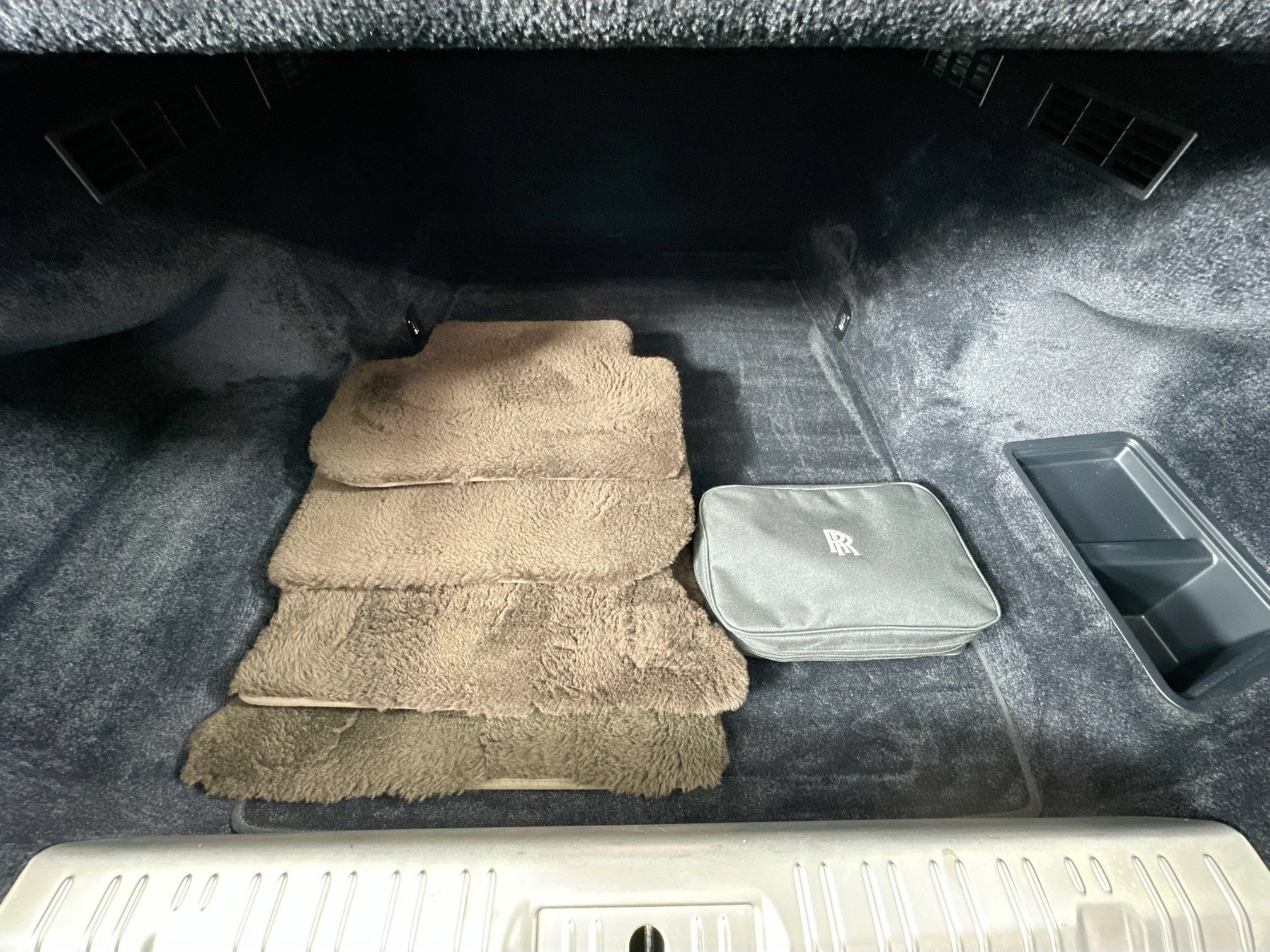 Certified 2015 Rolls-Royce Wraith RWD image 30