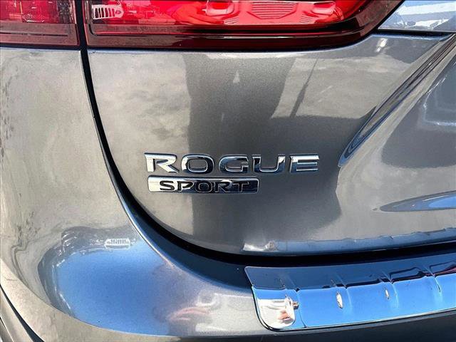 Used 2022 Nissan Rogue Sport SV image 29