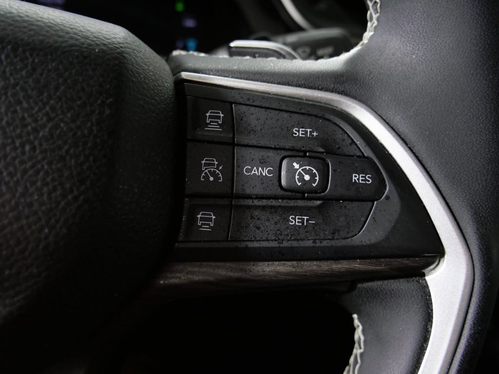 Used 2022 Jeep Grand Cherokee Limited 4xe AWD/4WD image 25