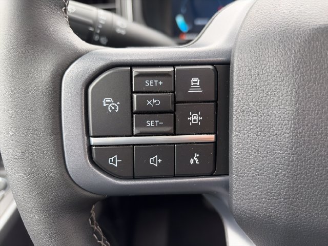 New 2026 Ford F250 Lariat w/ Black Appearance Package AWD/4WD image 12