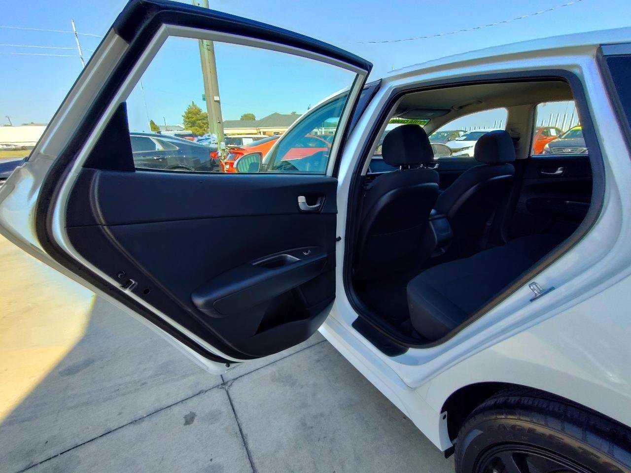 Used 2019 Kia Optima LX FWD image 31