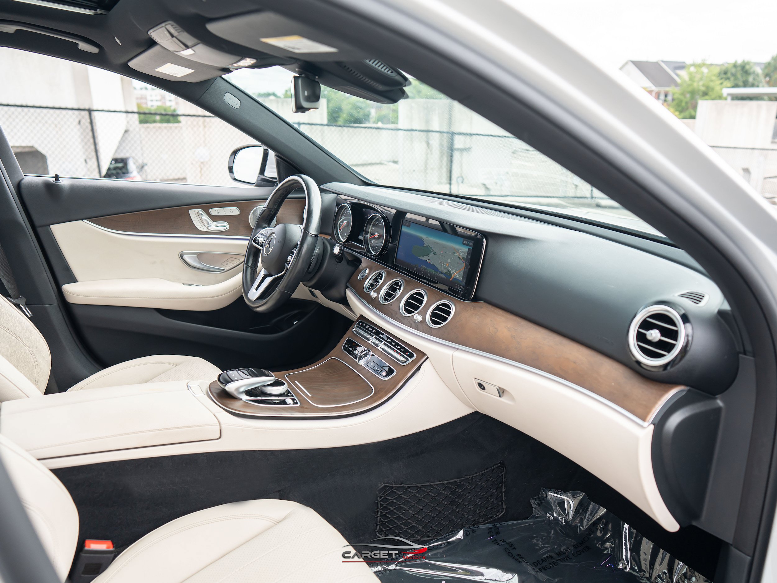 Used 2019 Mercedes-Benz E 450 4MATIC Sedan w/ Driver Assistance Package image 15