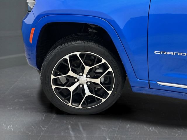 Used 2023 Jeep Grand Cherokee Summit image 40