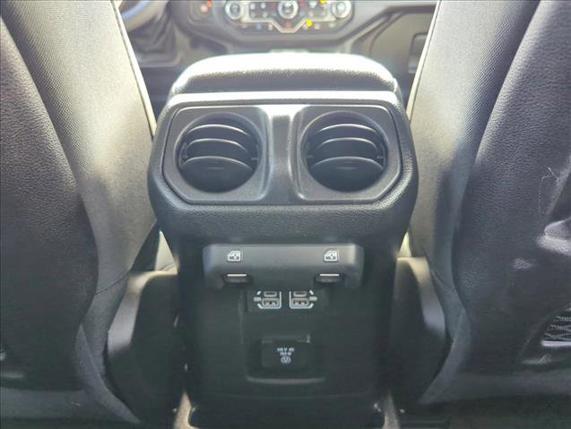 Used 2024 Jeep Wrangler Unlimited Rubicon 4xe w/ Technology Group image 15
