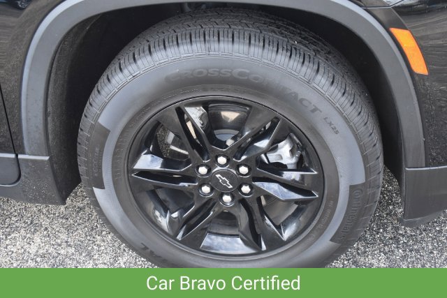 Certified 2023 Chevrolet Traverse LT w/ Midnight/Sport Edition AWD/4WD image 12