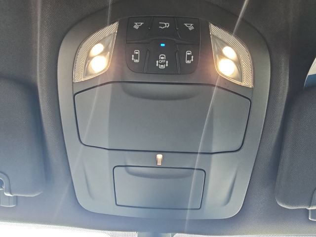Used 2025 Chrysler Pacifica Select FWD image 20