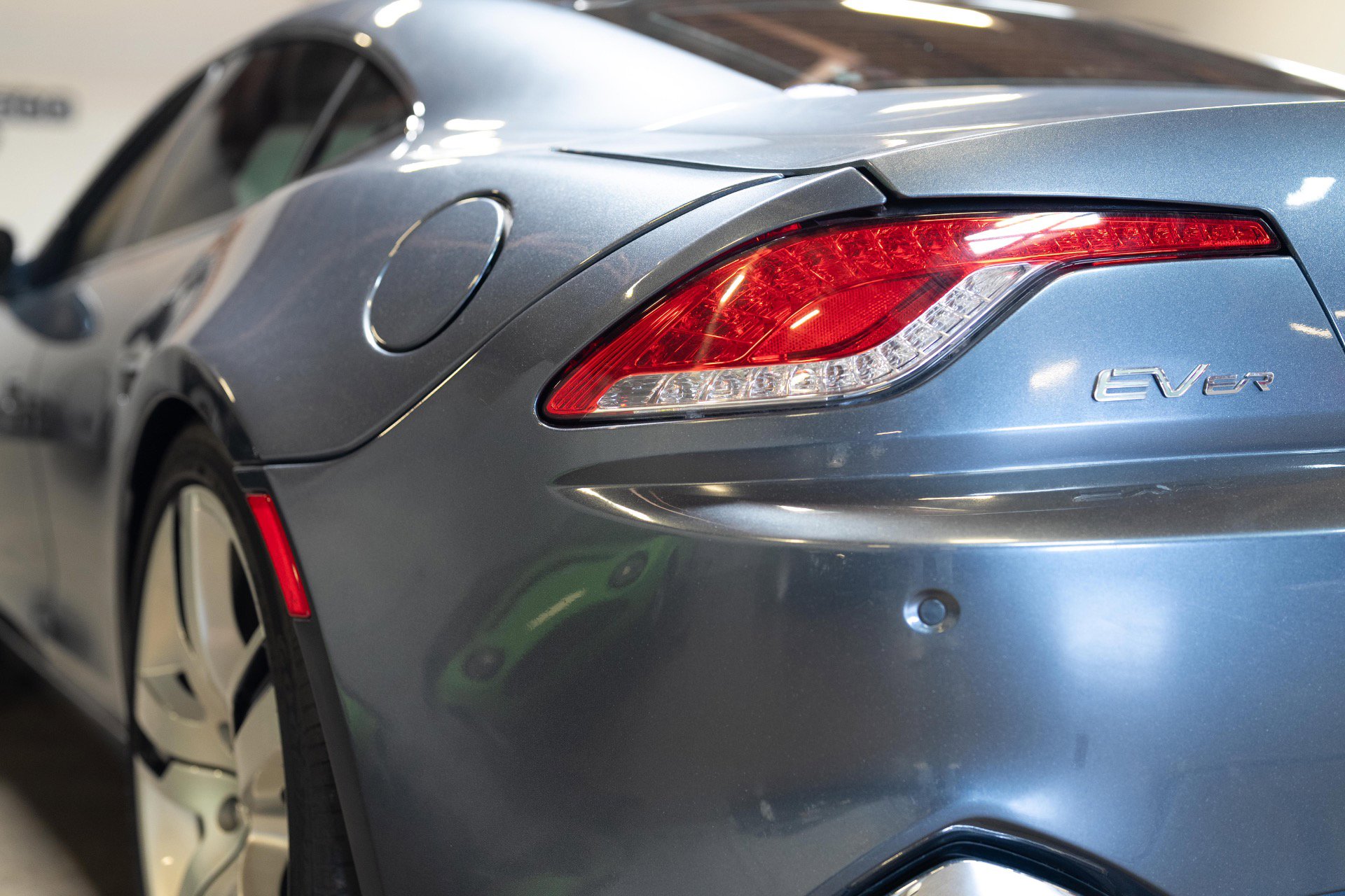 Used 2012 Fisker Karma EcoSport RWD image 37