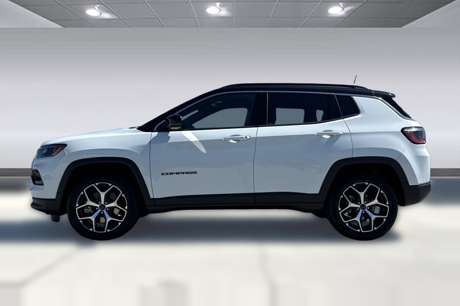 Used 2025 Jeep Compass Limited AWD/4WD image 7