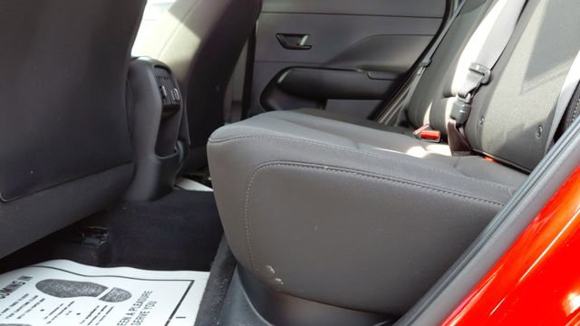 Used 2025 Hyundai Kona SEL image 24