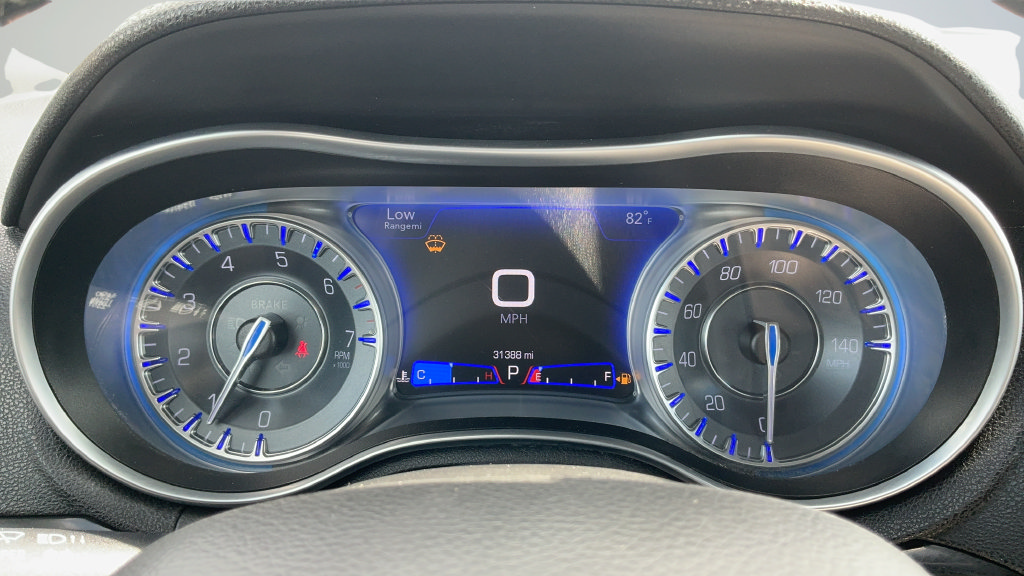 Certified 2022 Chrysler 300 S RWD image 13