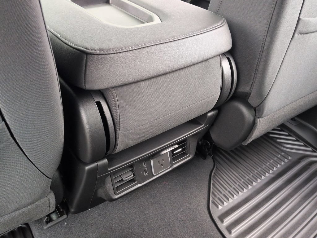 New 2026 Chevrolet Silverado 1500 LT AWD/4WD image 32