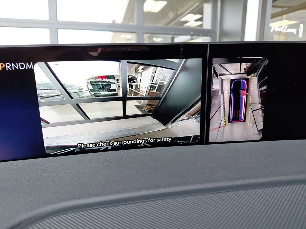 New 2026 Lincoln Navigator L Premier image 35